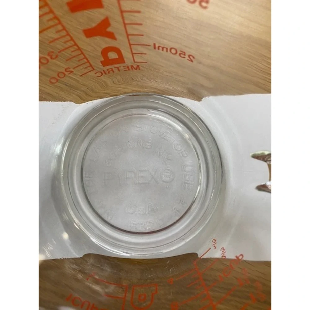Pyrex Measuring Cup Kitchen 4 Cup 1 Quart Clear Excellent Red Lettering USA